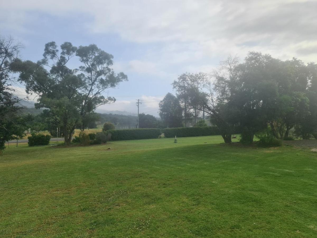 Valley View Motel Murrurundi ภายนอก รูปภาพ