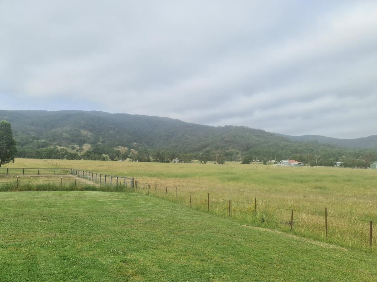 Valley View Motel Murrurundi ภายนอก รูปภาพ